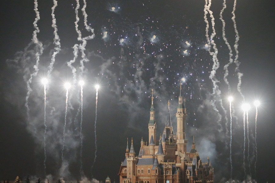 First fireworks light up Shanghai Disneyland