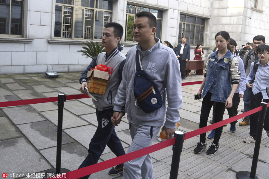 China's couple lose same-sex marriage case