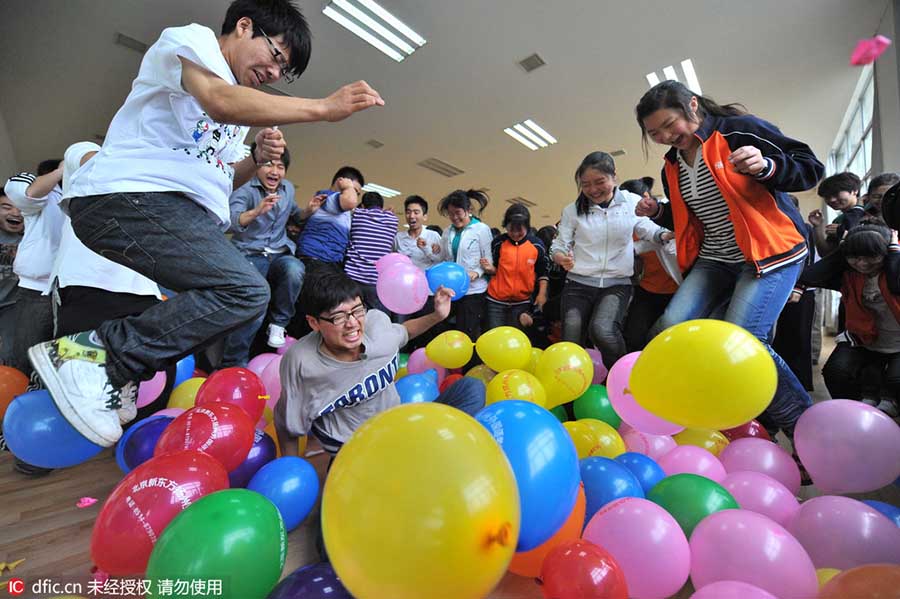 Creative ways to relieve <EM>gaokao</EM> stress