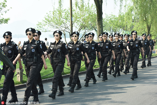 All-female patrol formed to help out Hangzhou tourists