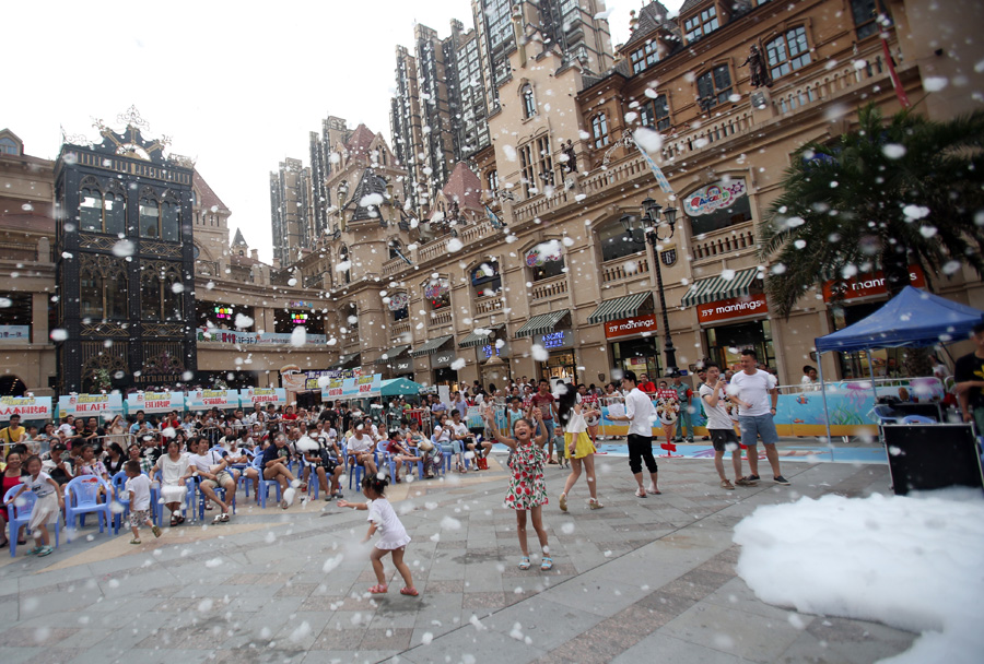 Ice cream competition melts summer heat