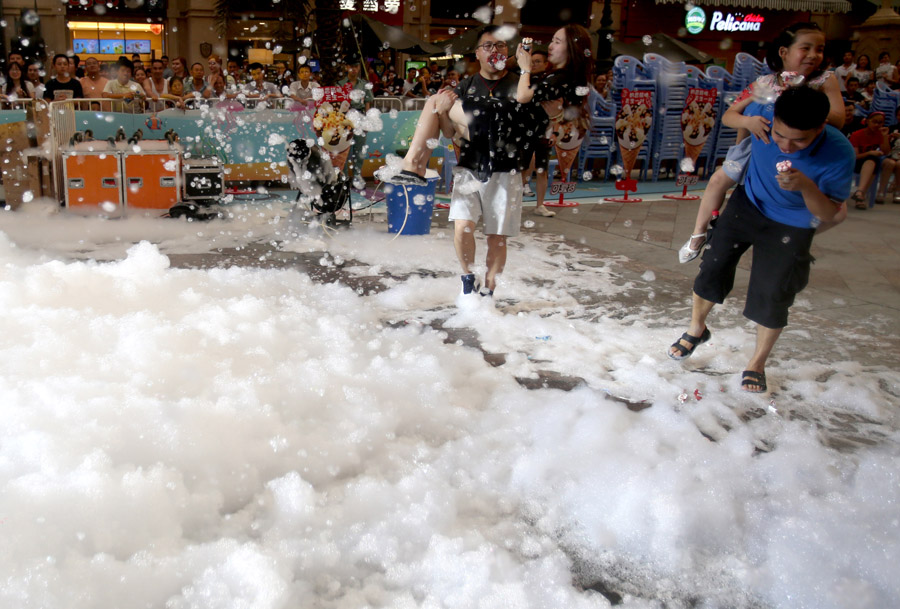 Ice cream competition melts summer heat