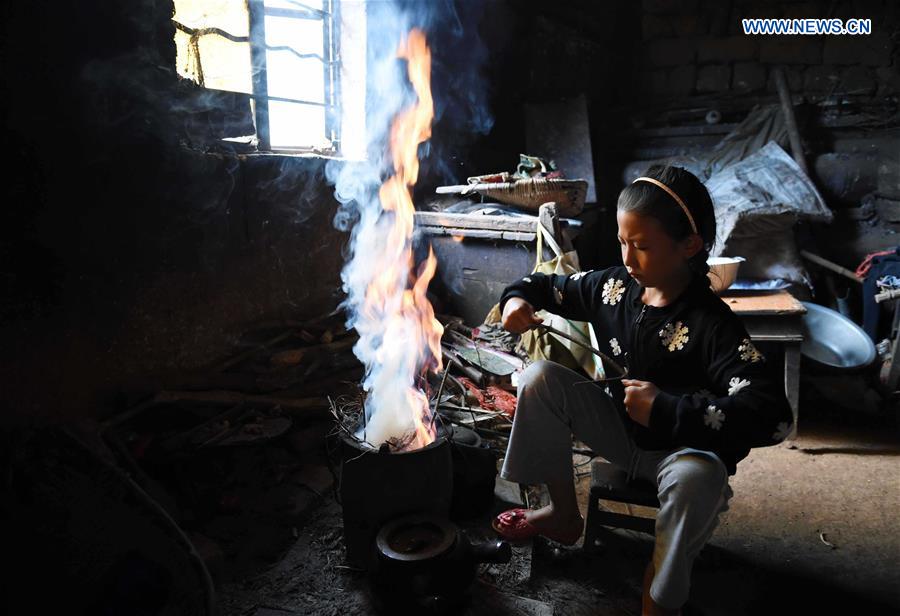 Story of a 'left-behind child' in SW China