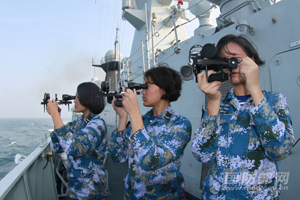 Female soldiers on Frigate Jingzhou