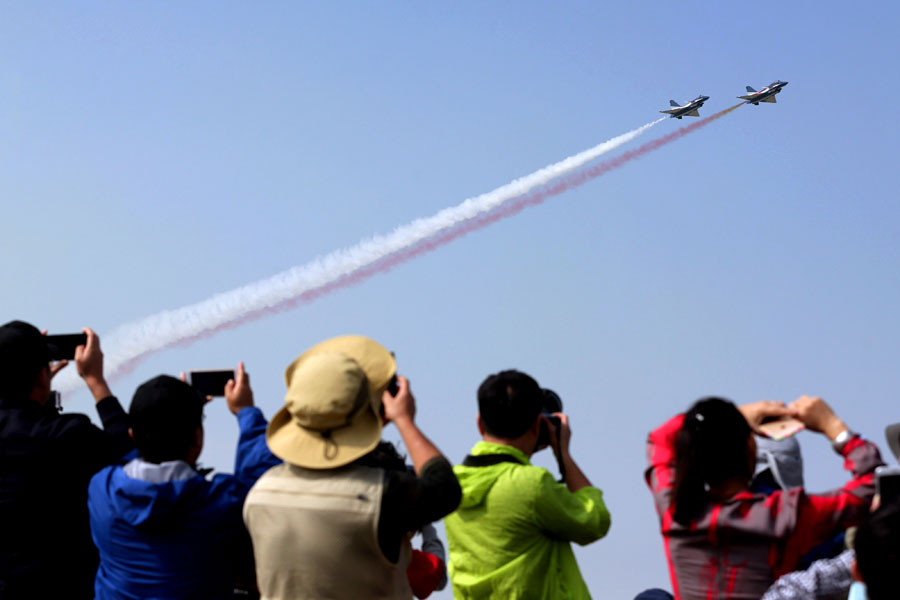 Jet fighters, bombers and flying pandas ready for Air Show China