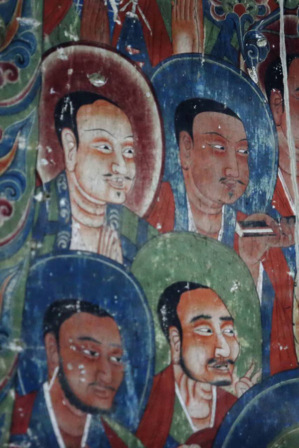 Ancient art glows in the murals at Zhatang Temple