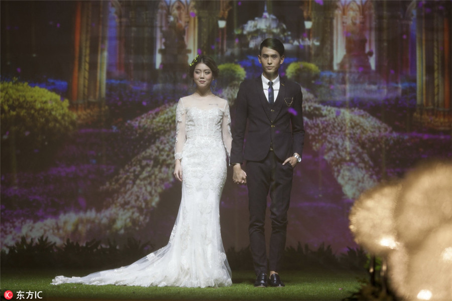 Looking for dream wedding? Try 4D hologram technology