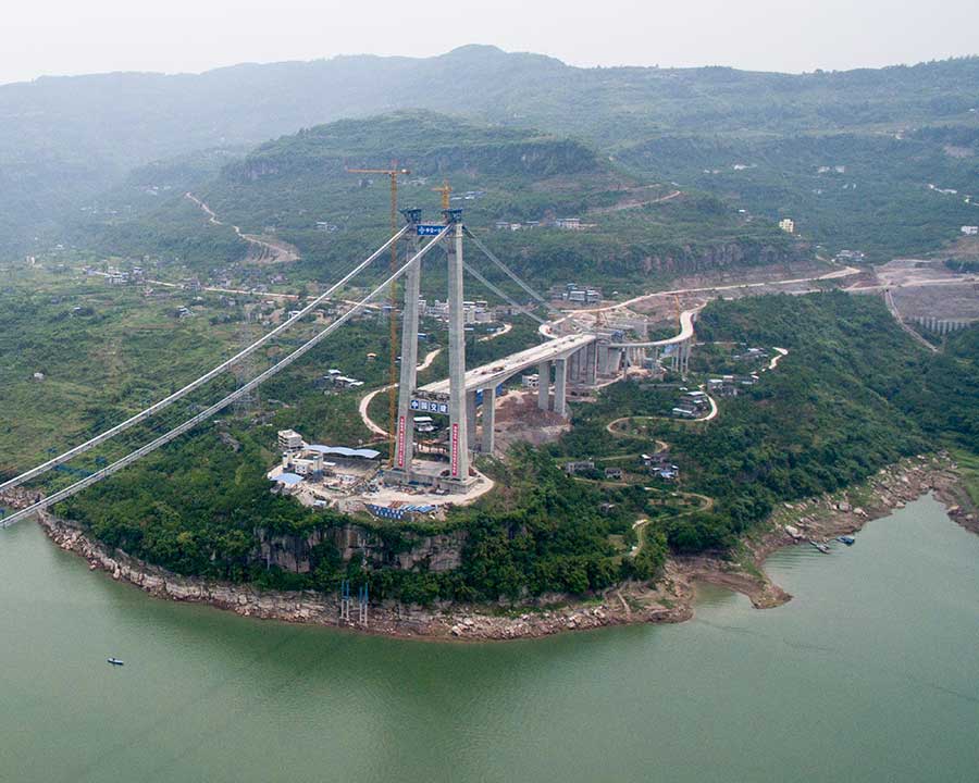 Longest suspension bridge achieves milestone