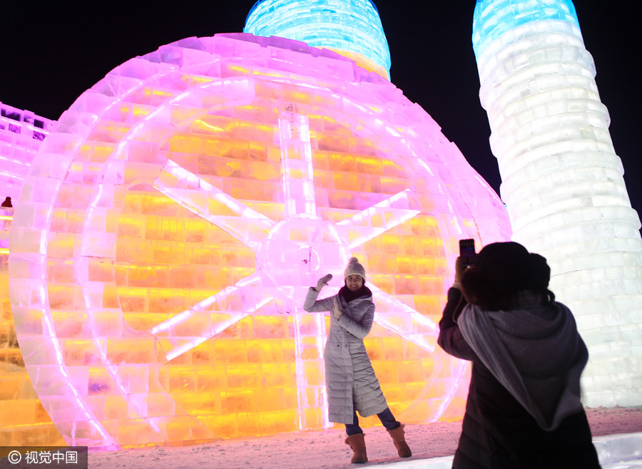 Harbin's snow and ice festival starts trial run