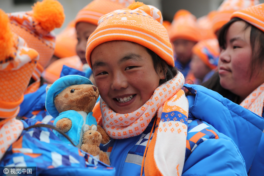 Tears and smiles: Ordinary lives of Chinese people in 2016