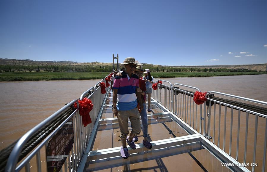 Glass bridge across the Yellow River