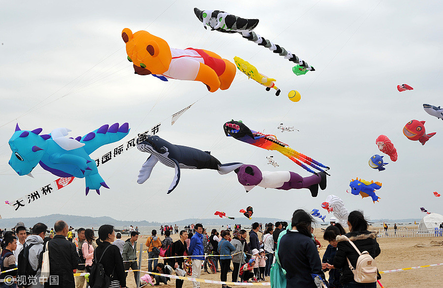 Cities hold up kite festivals