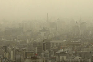 Sand storm hits Xinjiang