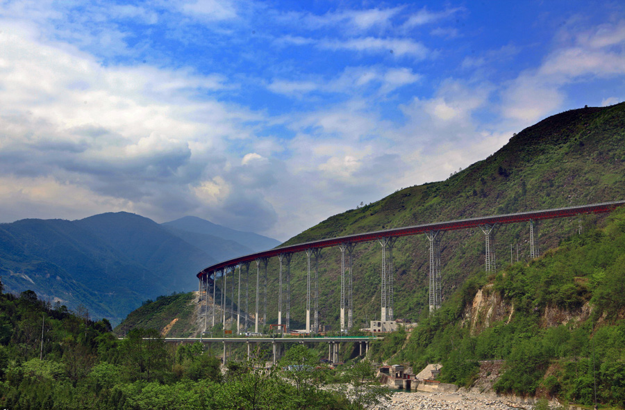 The wonders of the Yaxi Expressway