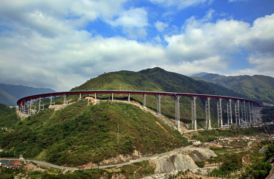 The wonders of the Yaxi Expressway