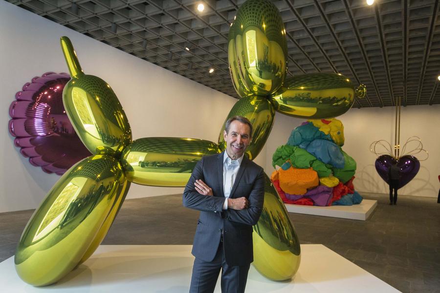 Preview of a Jeff Koons retrospective