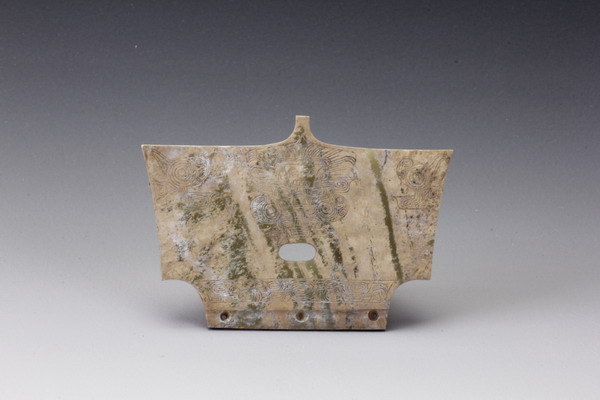 Neolithic jade relics displayed in Shandong