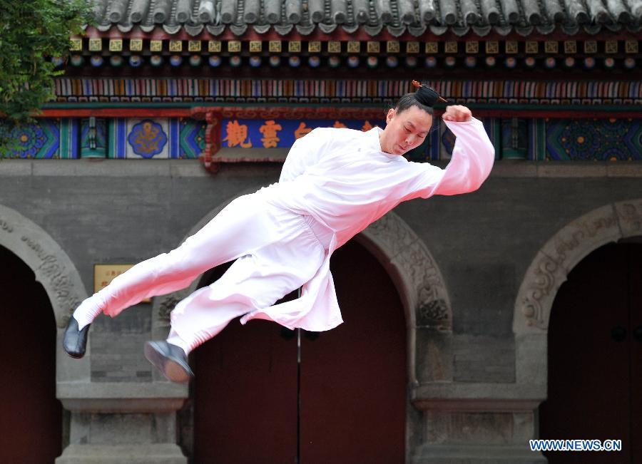 Taichi national contest held in Beijing