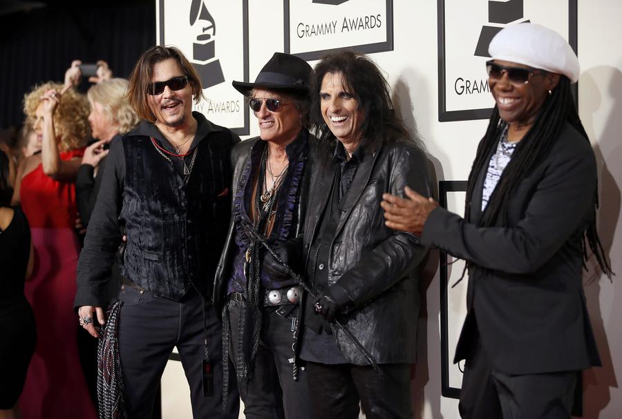 58th Grammy Awards unrolls red carpet