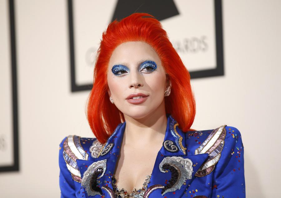 58th Grammy Awards unrolls red carpet