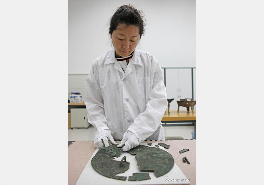 A look of cultural relic repair team at Liaoning Provincial Museum