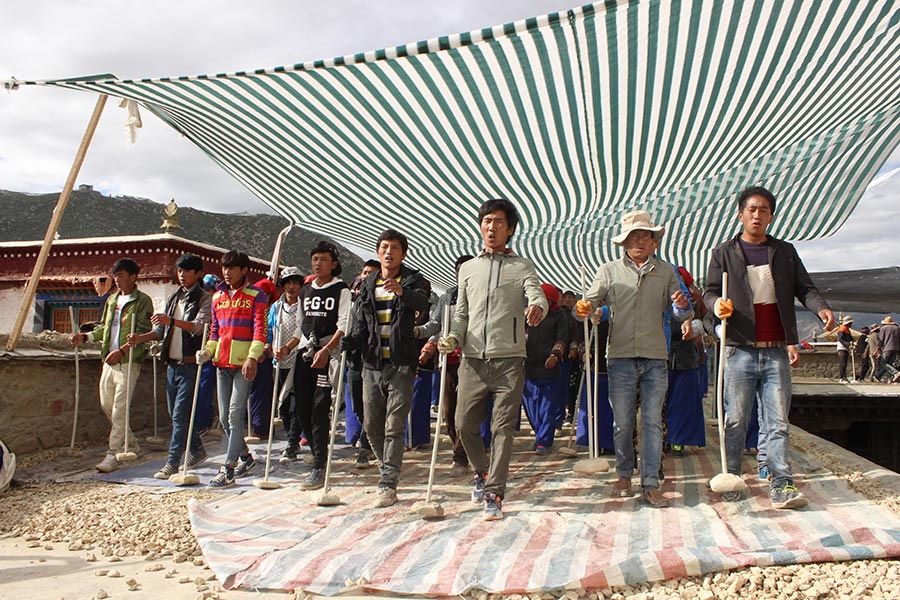 Monasteries in Tibet undergo major restoration works