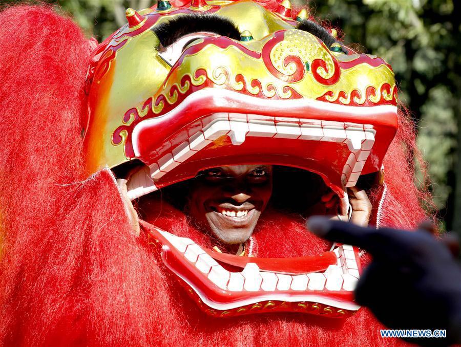 African trainees learn lion dance in NE China's Dalian