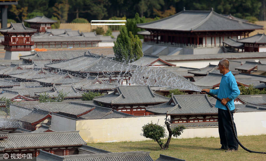 Miniature replica of Daming Palace shows Tang Dynasty's craftsmanship