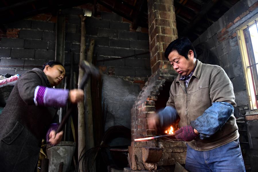 Craftsman makes scissors in traditional way