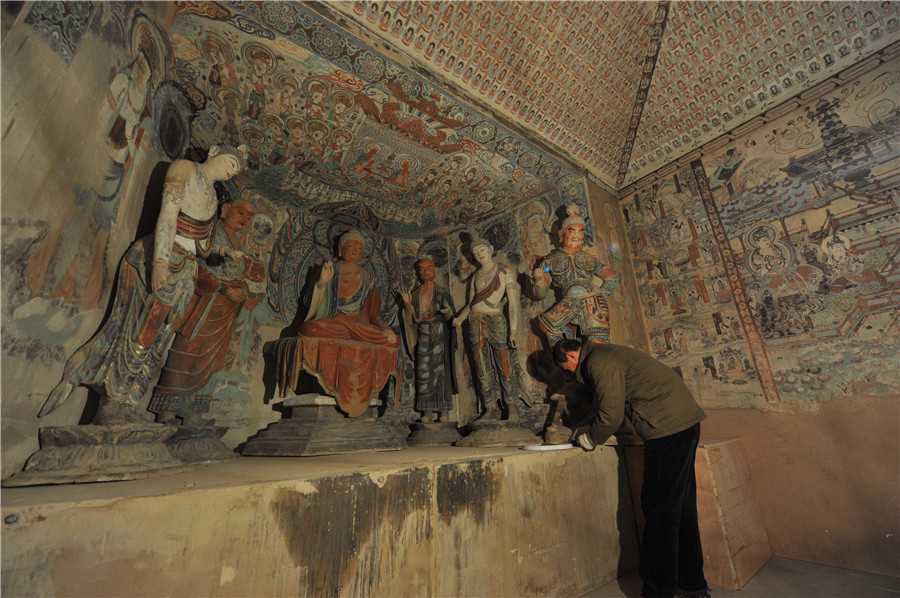 Dunhuang grotto art goes to Chengdu