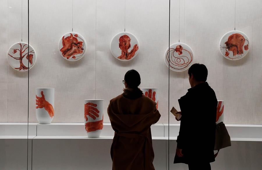 1st Central China International Ceramics Biennale opens to public