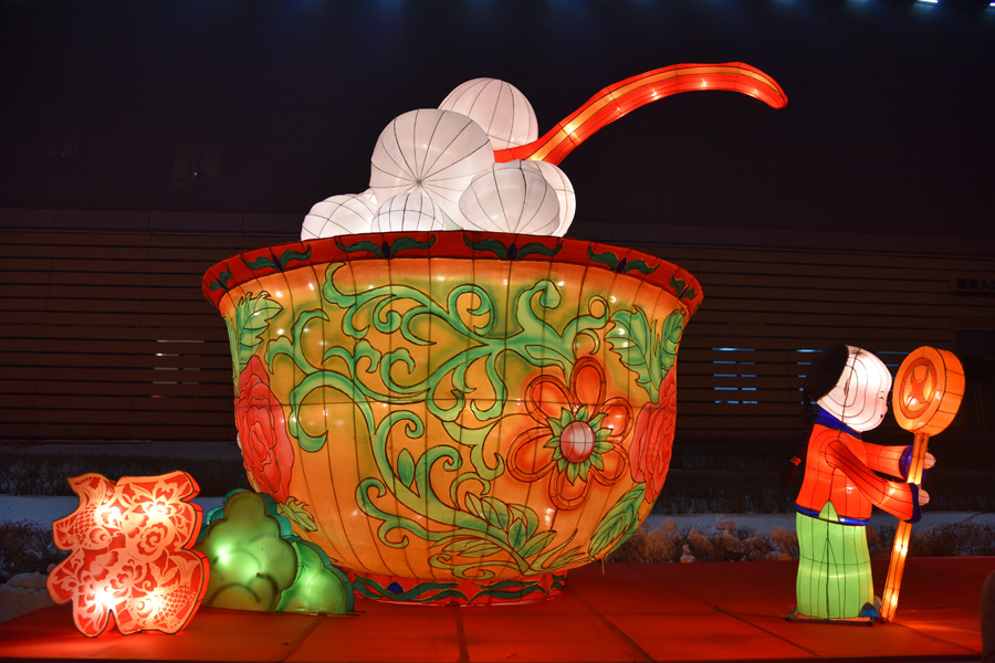 4th Dingsheng Royal Lantern Fair delights Chengde