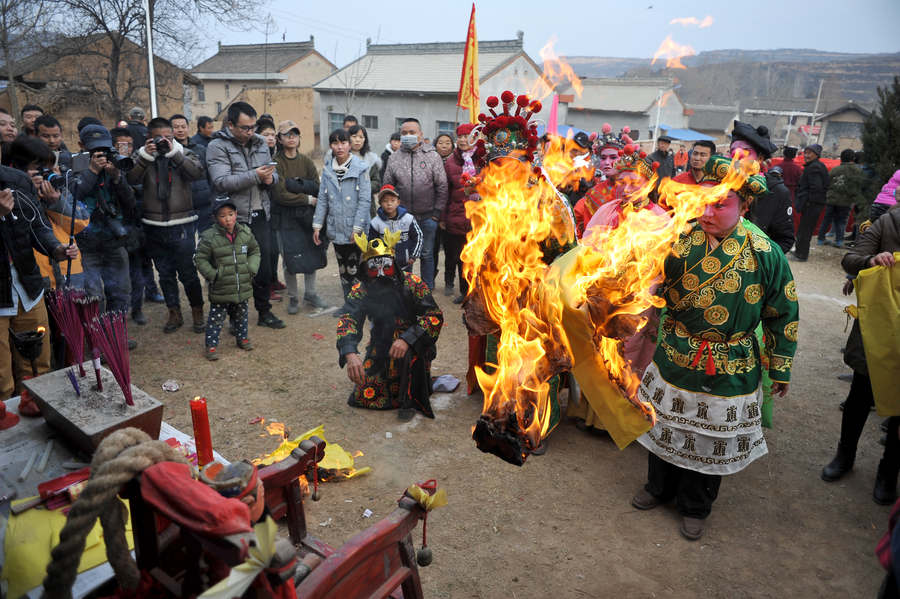 Gruesome performers give Chinese New Year crowds a fright