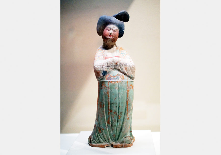 Pottery figurines showcase women's lives in ancient times