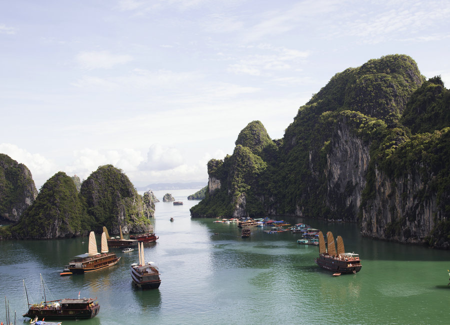 Vietnam as seen through Chinese photographers' lenses