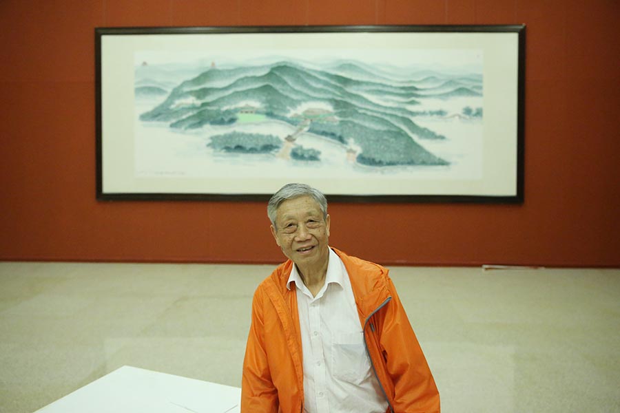 Versatile artist holding solo show in Beijing