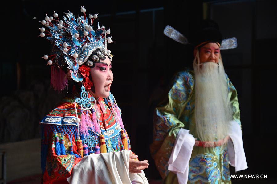 Villagers in Hebei enjoy performing local opera Sixian