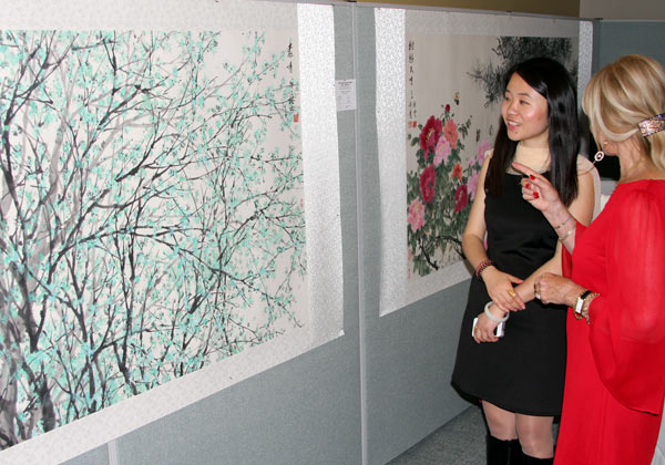 Chinese power couple's art on display at UN