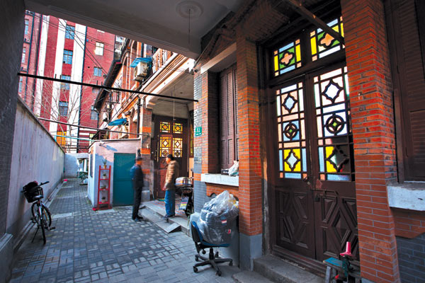 Shanghai man captures his love for lane houses