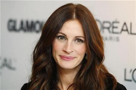 Julia Roberts to play evil queen in Snow White