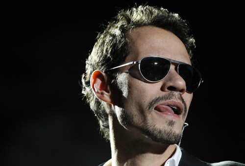 Marc Anthony performs at his Iconos World Tour