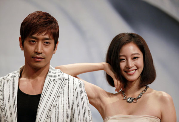 Eric and Han Ye-seul promote new TV drama