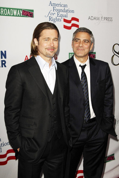 Pitt, Clooney attend one-night production of '8'