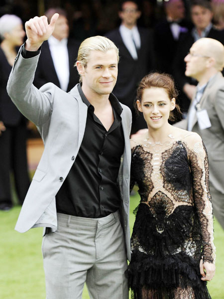 'Snow White and the Huntsman' premieres in London