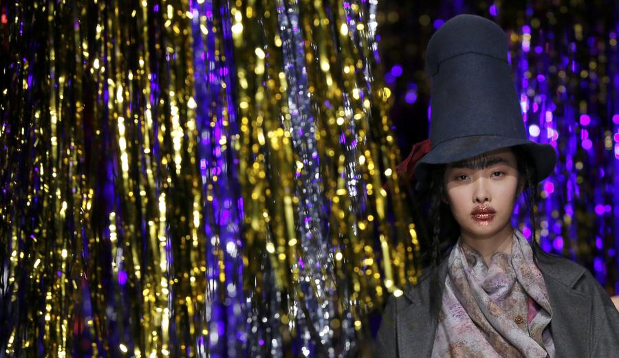 Elie Saab, Vivienne Westwood sparkle at Paris Fashion Week