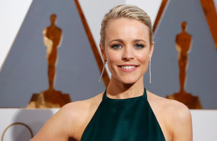 Stars arrive at 88th Academy Awards in Hollywood