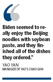 US official gets taste of Beijing fare