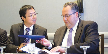 Air China, Houston sign pact