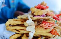 Lhasa orphans mark Tibetan New Year with noodle feast