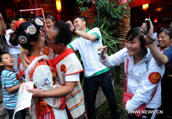 Let's get married, Naxi style